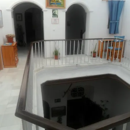 招待所 太阳中心旅馆 加的斯