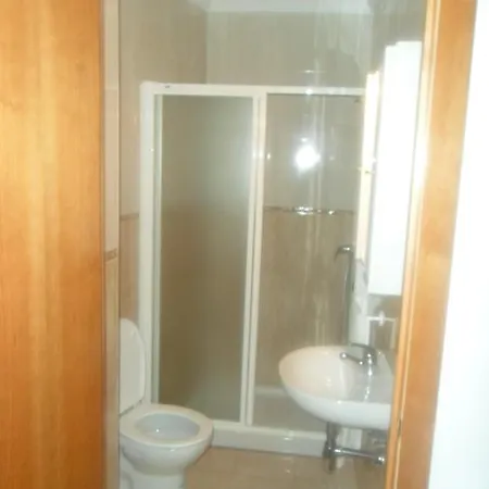 太阳中心旅馆 * 加的斯