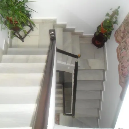 招待所 太阳中心旅馆 加的斯