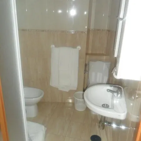 太阳中心旅馆 * 加的斯