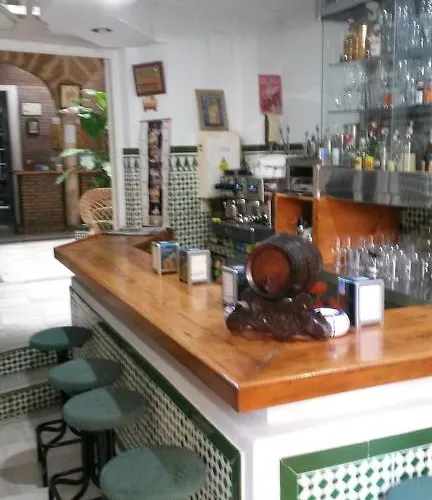 Centro Sol بيت ضيافة كاديز