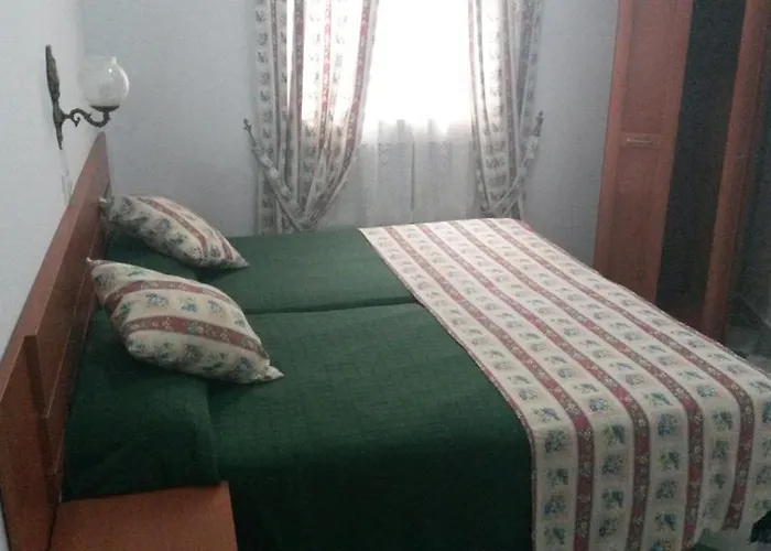 Centro Sol بيت ضيافة كاديز