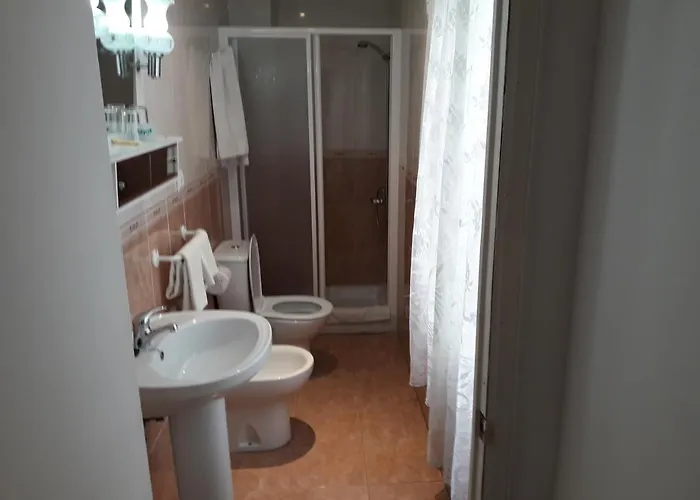 Centro Sol بيت ضيافة كاديز