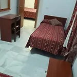 太阳中心旅馆